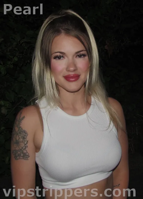 Vermont strippers bring you Pearl our Blonde Vermont exotic dancer